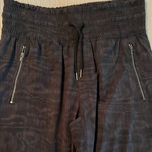 Athleta Camden printed joggers